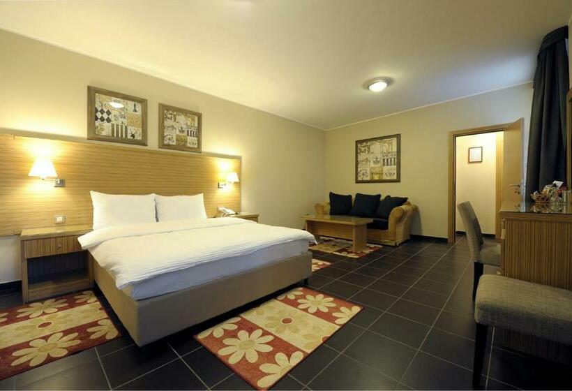 اتاق استاندارد, 1000 Ruza