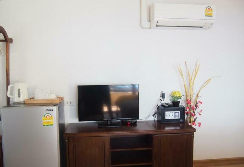 스탠다드 룸 킹사이즈 침대, Nong Nuey Rooms