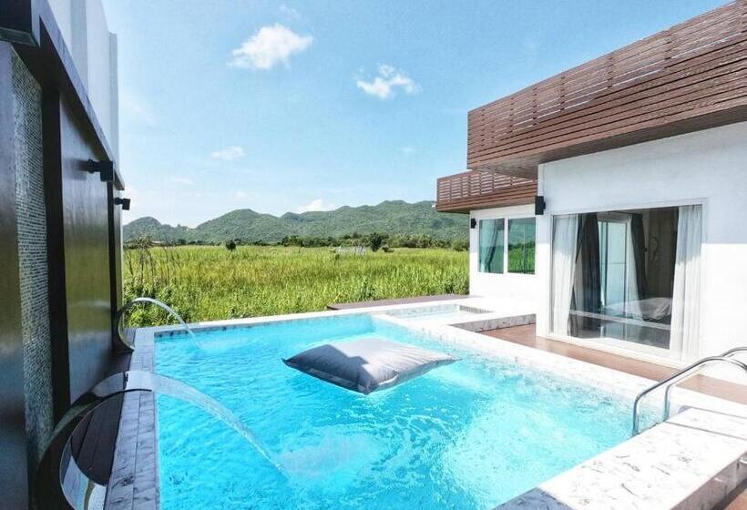 سوییت با استخر, The Vista Pool Villa