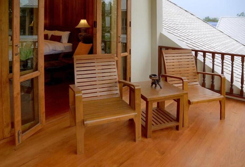Номер Стандарт с Террасой, Scent Of Sukhothai Resort