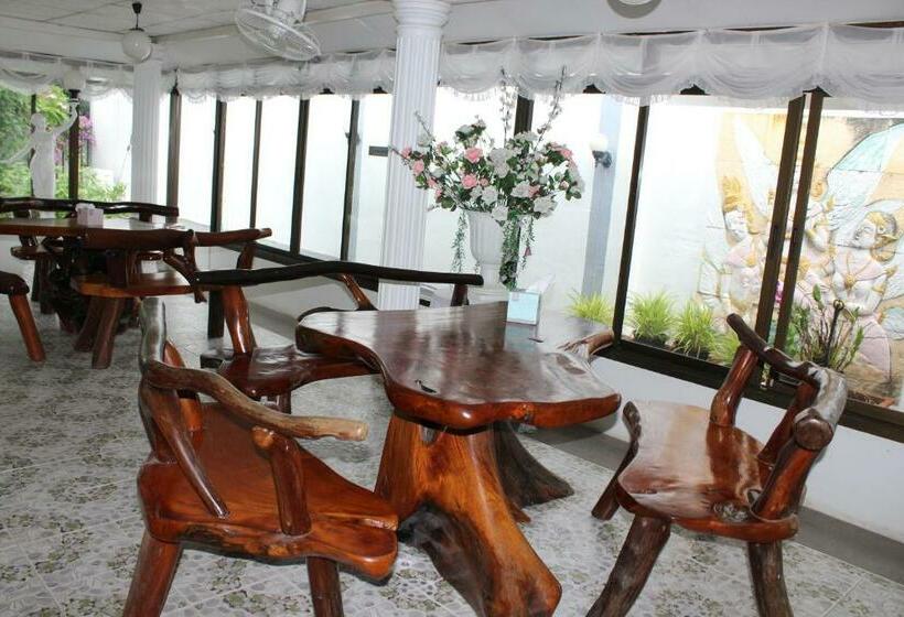 Номер Стандарт с Балконом, White Elephant Resort