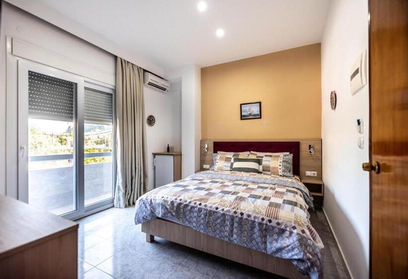 Kertre Néző Junior Suite, Dimitra Sun