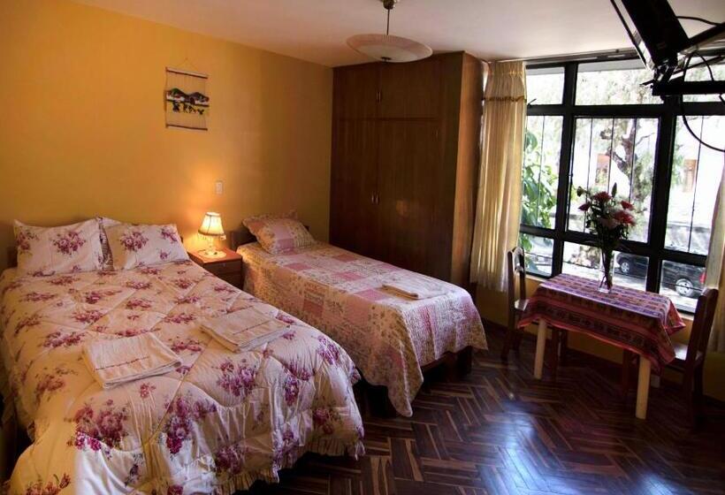 Номер Стандарт Четырехместный Совместный Санузел, Marlon S House In Arequipa