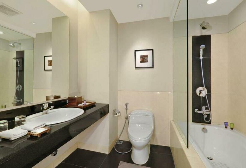 سوییت جونیور, Aston Tanjung City