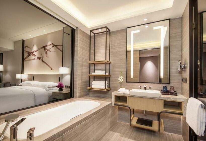 스탠다드 룸 킹사이즈 침대, Doubletree By Hilton Hotel Shenzhen Longhua