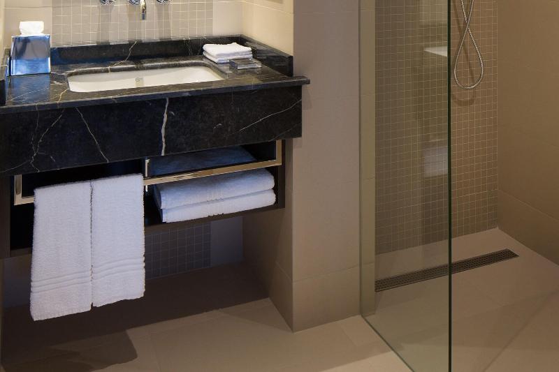 اتاق استاندارد با چشم‌انداز, Skopje Marriott