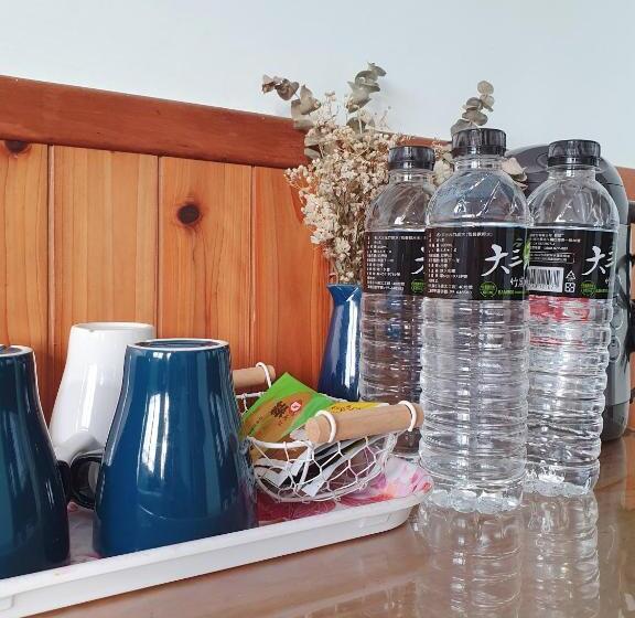 اتاق استاندارد چهار تخته با چشم‌انداز دریا, Ching Yue B&b