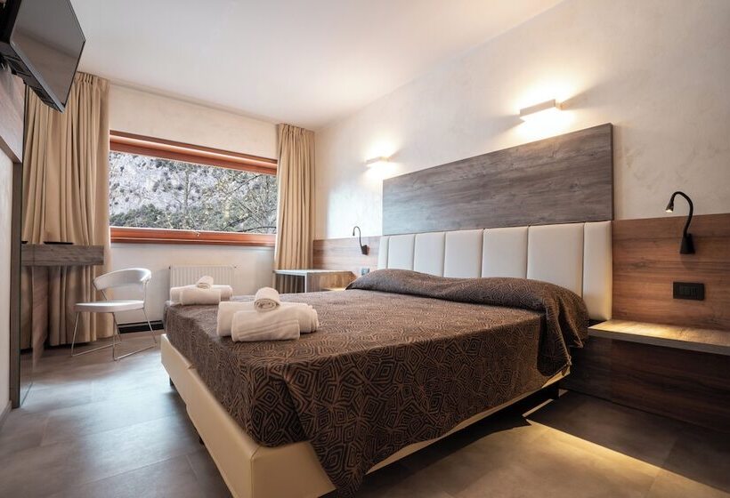 اتاق سوپریور, Ciclamino