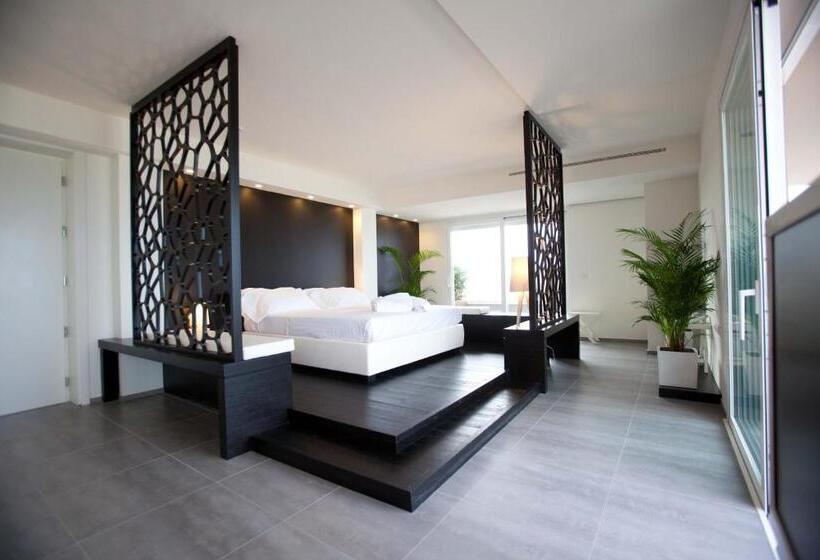 سوییت با چشم‌انداز دریا, Villa Del Mare Spa Resort