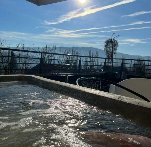 1 Bedroom Penthouse Apartment, H49 Jacuzzi Penthouse Adults Only