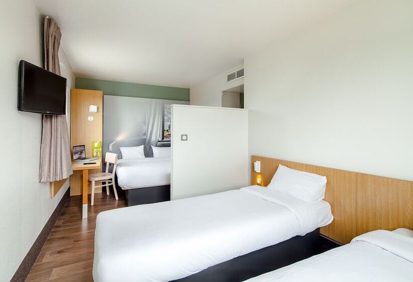 חדר סטנדרט לארבעה, B&b Hotel Arras