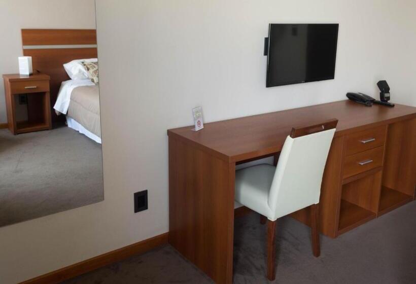 Номер Deluxe, Colón Center