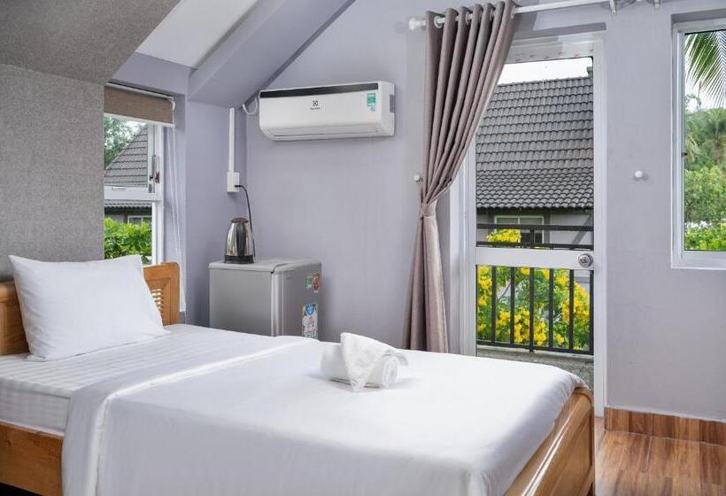اتاق استاندارد با چشم‌انداز باغ, Lilac Cottage Homestay
