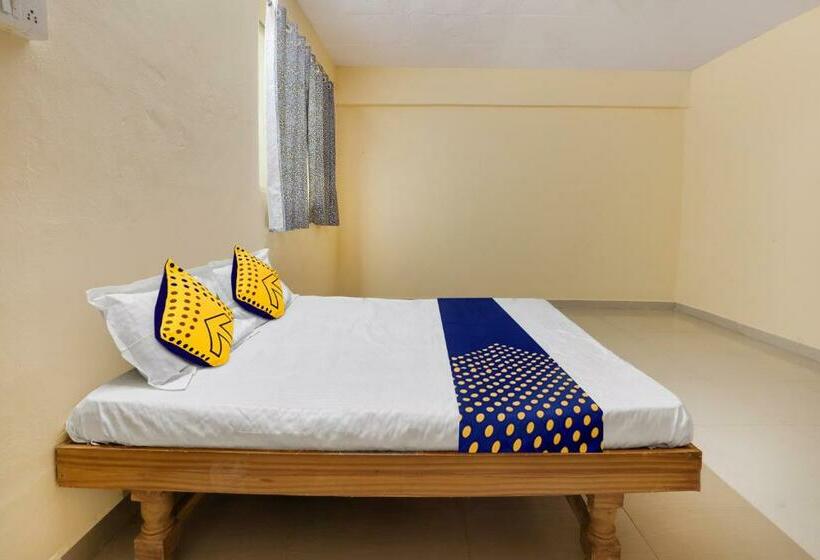 Трехместный Номер Классика, Spot On Hotel Shubham