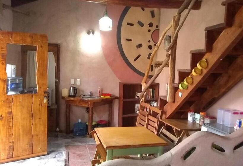 بنجلو عائلى, Alojamiento Ecológico Kurache