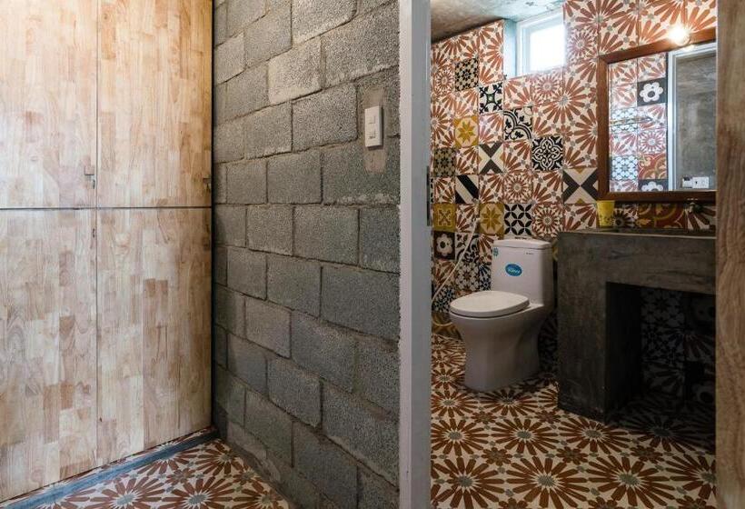 اتاق خانوادگی, Ccasa Hostel