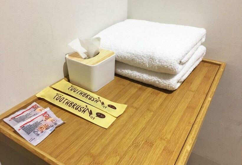 اتاق استاندارد, Paper Plane Hostel