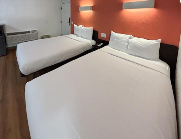 디럭스 4인 룸, Studio 6 Suites   Riverside, Ca South