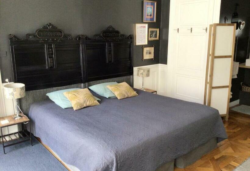 اتاق استاندارد, Une Nuit Au Second Chambre D Hôtes