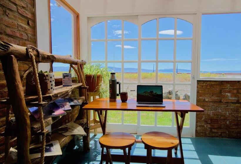スタンダード４人部屋, Hostel Aves Del Lago