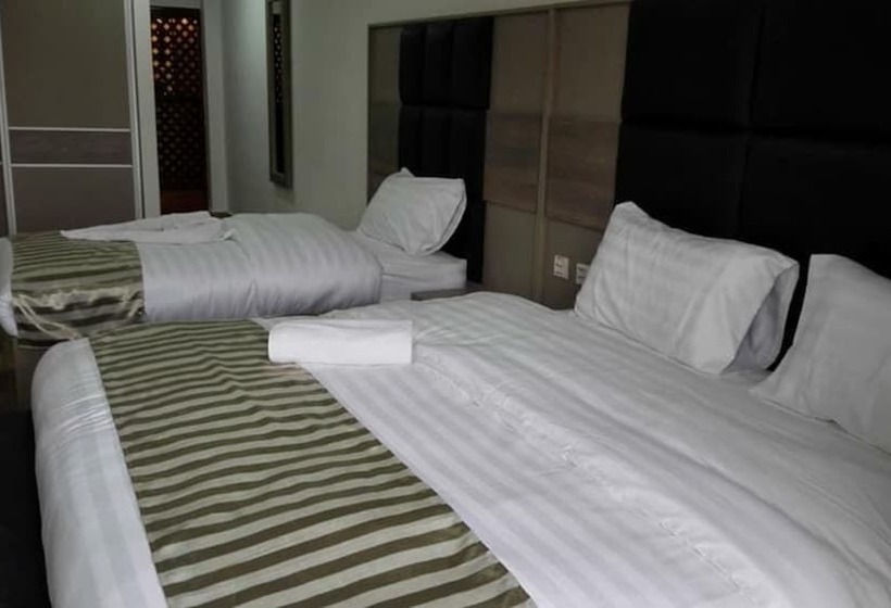اتاق سه نفره دلوکس با چشم‌انداز دریا, Ahla Tlah Seaview