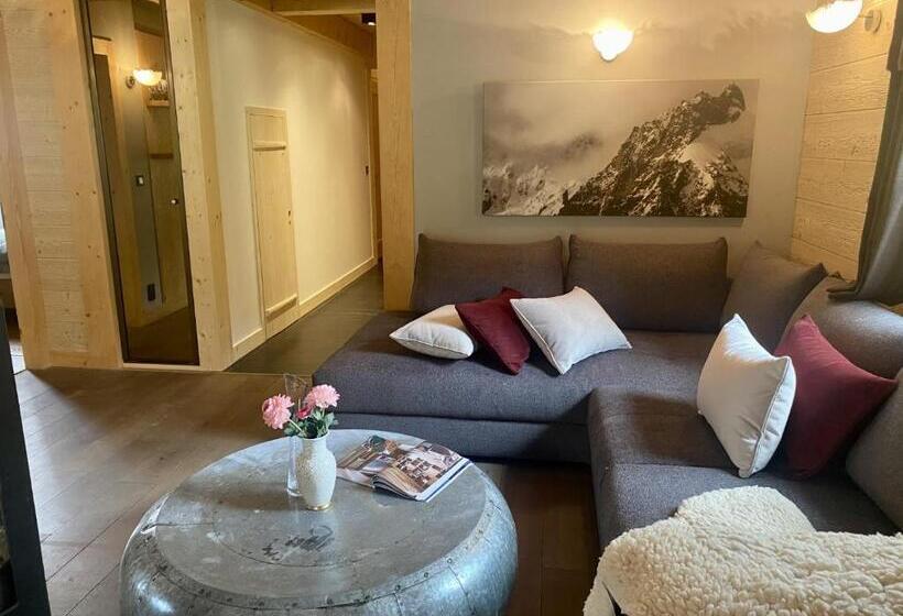 Люкс с Террасой, Chalet Hôtel Inarpa
