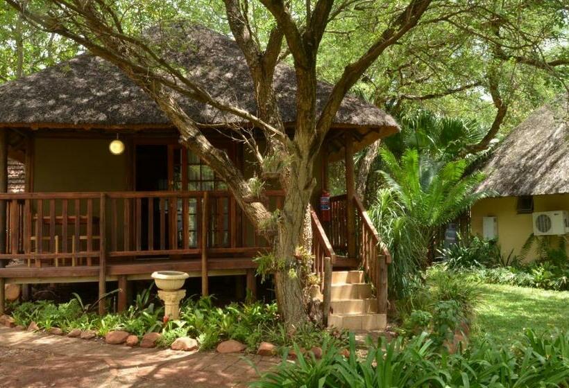 Номер Стандарт Трехместный, Acasia Guest Lodge
