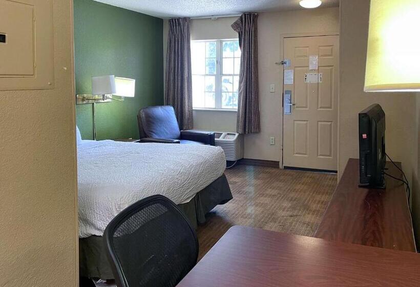 חדר סטנדרט מותאם לאדם עם מוגבלויות, Studio 6 Columbus Ga Columbus Airport