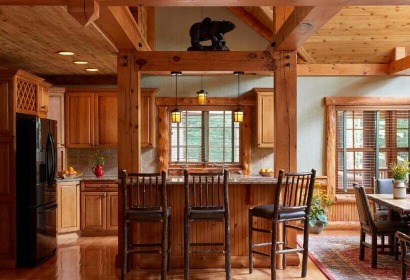 Люкс, The Chatwal Lodge    In The Unbound Collection By Hyatt