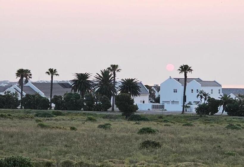 Номер Стандарт Вид на Море с Балконом, At 3 Brides Self Catering