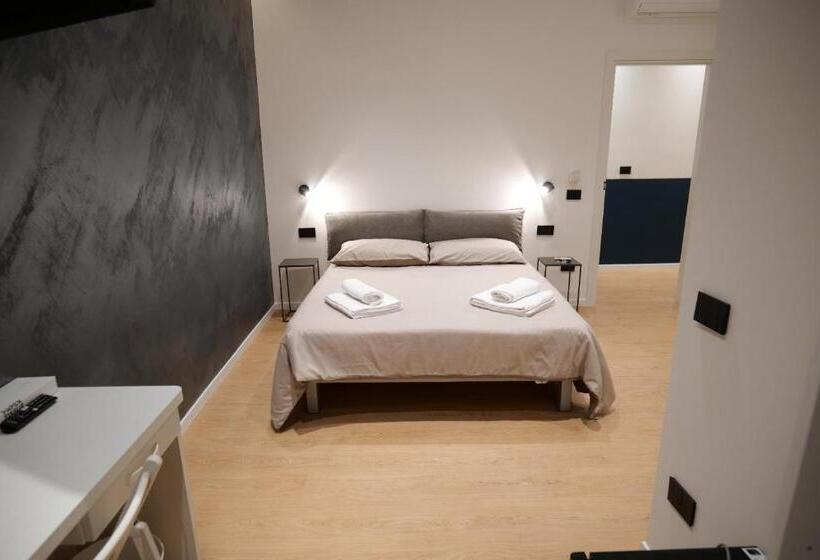 اتاق لوکس با بالکن, B&b Grace S Home Affittacamere