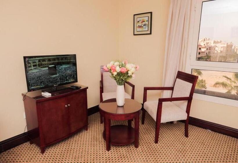 اتاق لوکس با چشم‌انداز استخر, The Villa 604 Powered By Look