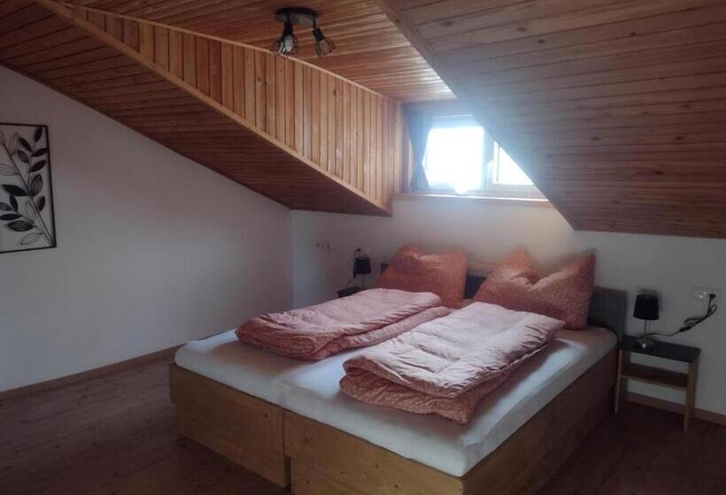 Апартаменты 3 Спальни, Jochelerhof
