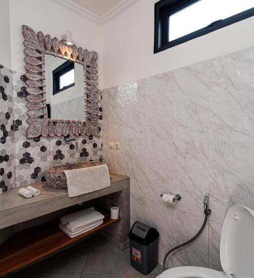 Номер Стандарт, Komodo Suites Downtown Managed By Cpm Bali