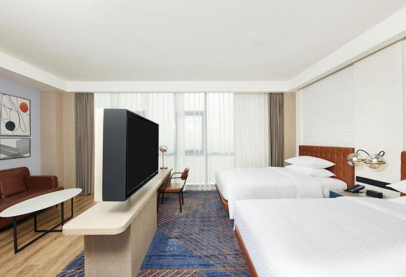 Номер Премиум Вид на Город, Four Points By Sheraton Nantong, Haimen