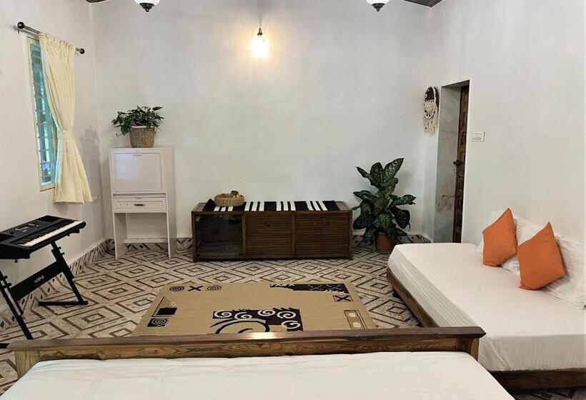 带露台的标准房间, Sukriti Farms