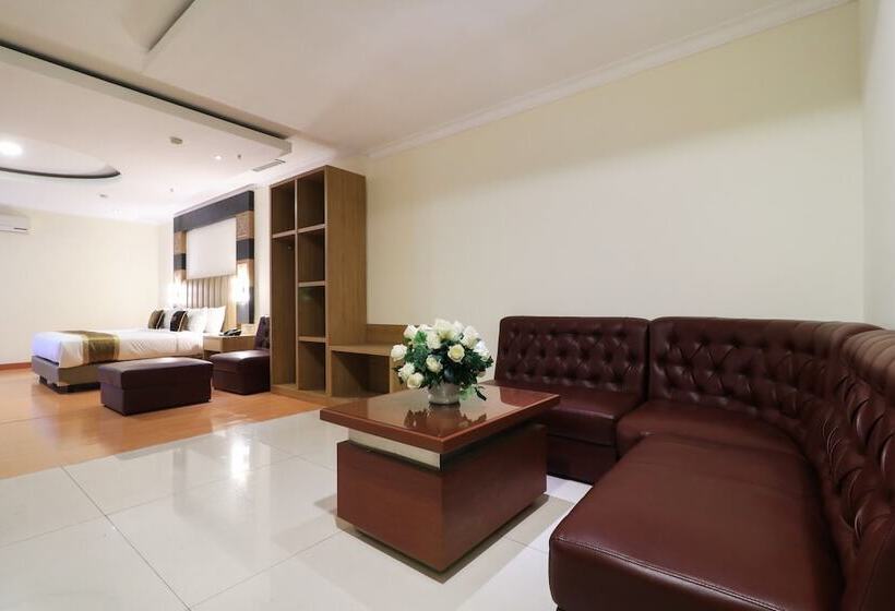 سوییت لوکس, Coins Hotel Jakarta