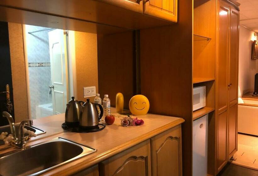 اتاق لوکس, Berkeley Business Hotel Zhongzheng