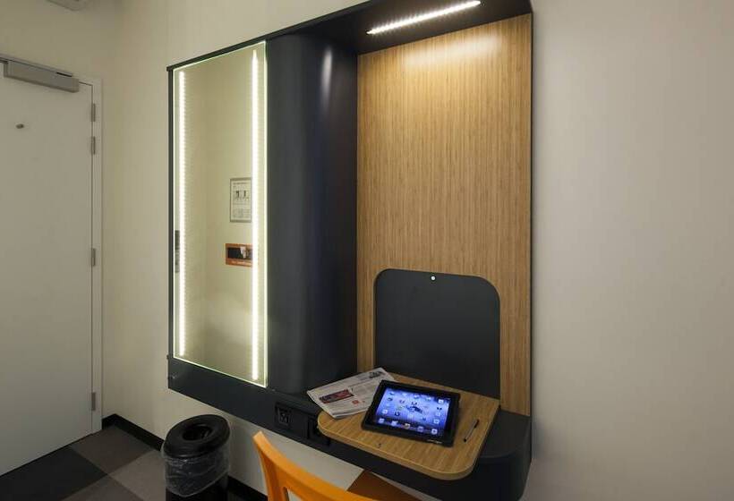 Номер Стандарт, Easyhotel Brussels City Centre