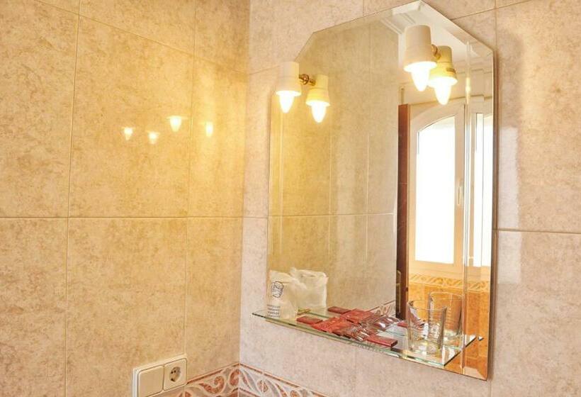 Номер Стандарт, Hostal Puerto Lepe
