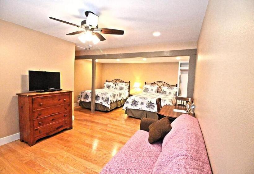 Номер Стандарт, Peach Tree Inn & Suites