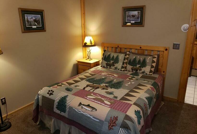 Номер Стандарт, Willard Munger Inn