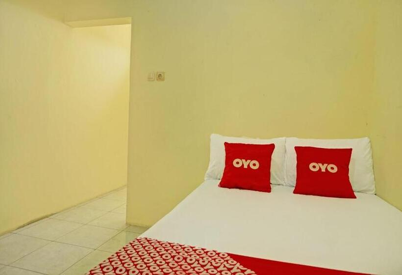 Номер Стандарт, Oyo Life 92936 Kost Teteh Erni Karawang