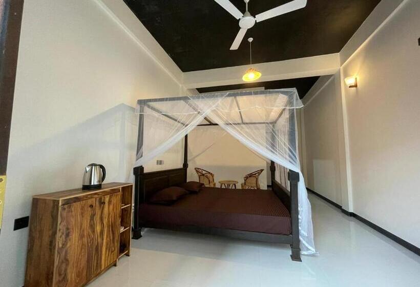 اتاق استاندارد, Thiliz Place