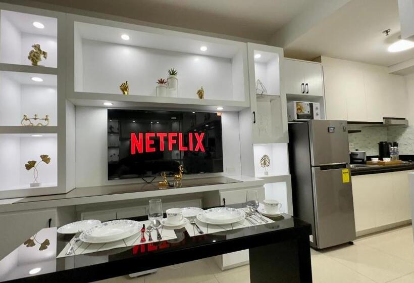 Appartement 1 Chambre avec Balcon, Cozy Condo Near Mall Of Asia