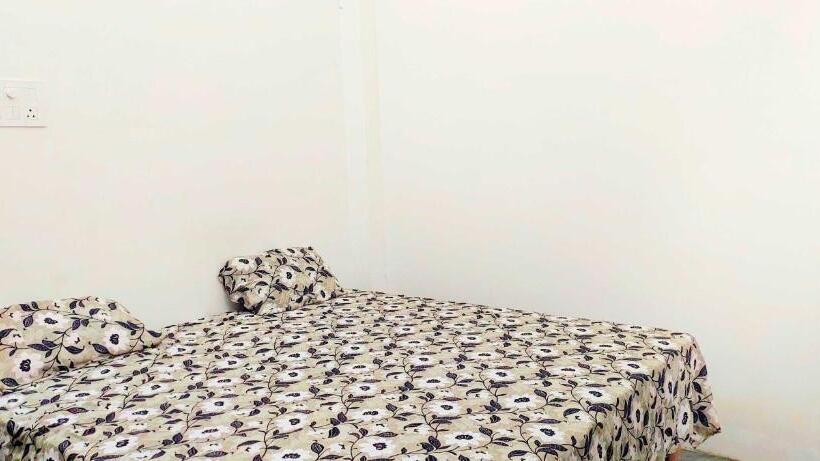 Трехместный Номер Классика, Oyo Atithi Guest House