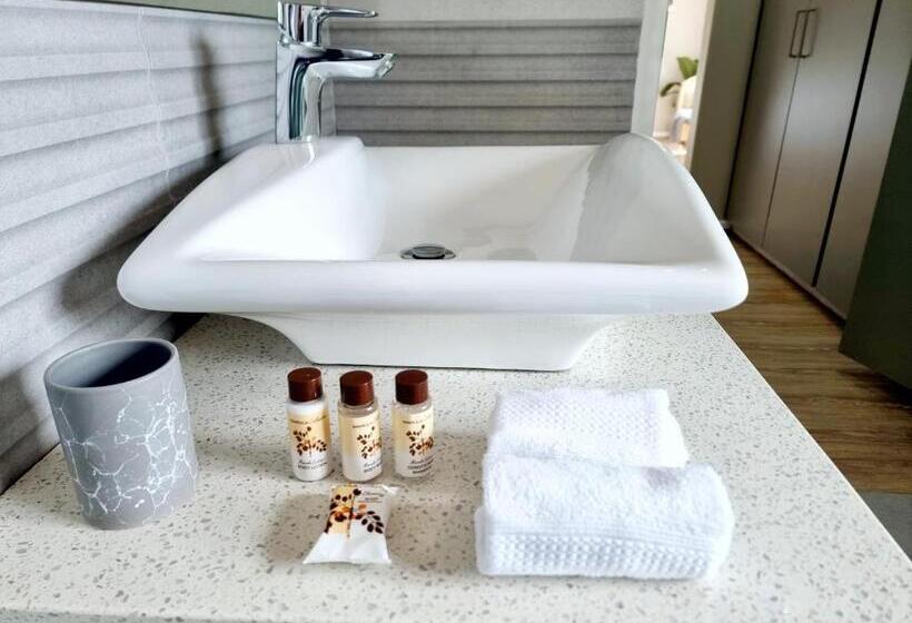 Апартаменты Deluxe 1 Спальня, Dreamaway On Everton   Deluxe Private Apartment