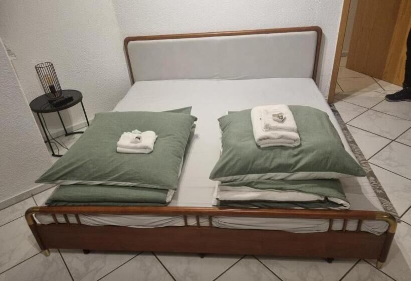 Семейный Номер, Moderne Landwohnung   Pension   Top Lage