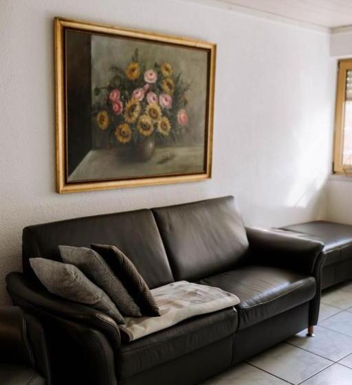 Семейный Номер, Moderne Landwohnung   Pension   Top Lage
