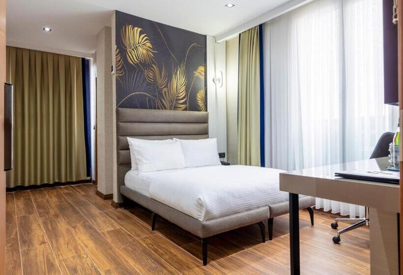 اتاق لوکس یک تخته, Dem Premium Hotel   Round Trip Airport Service   Istanbul International Airport